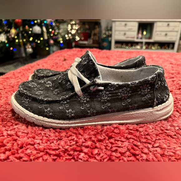 Gently worn Gypsy Jazz shoes - Picture 1 of 3